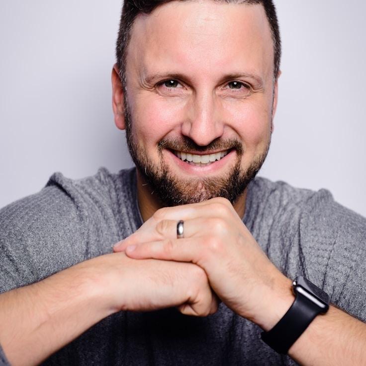 Portrait of Alex Kim, community mentor and Italian cuisine specialist